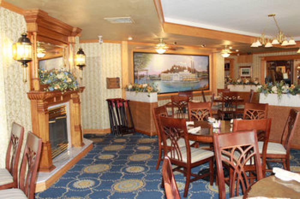 FULTON STEAMBOAT INN 10