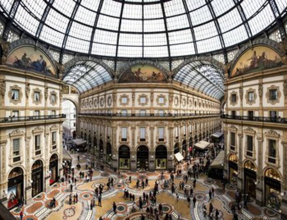 GALLERIA VIK MILANO 1