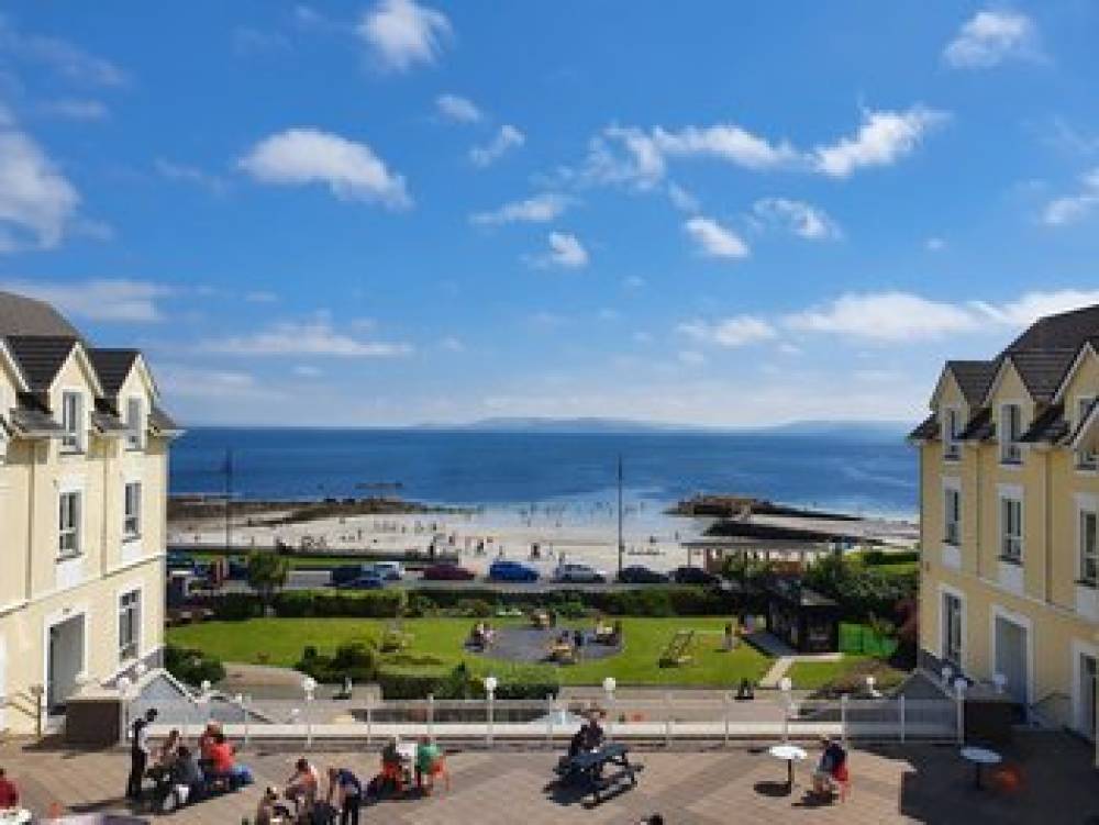 GALWAY BAY HOTEL 2