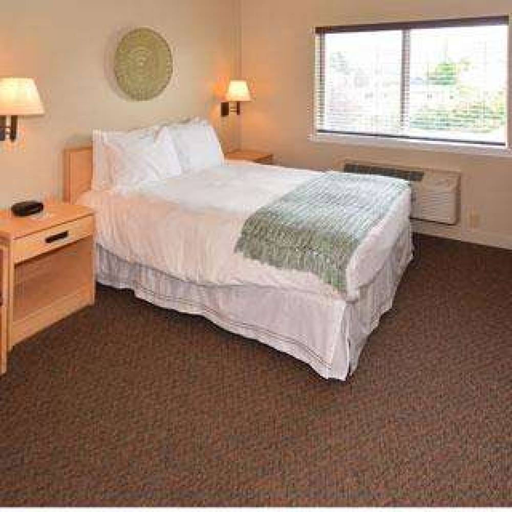 GARIBALDI HOUSE INN AND SUITES 3