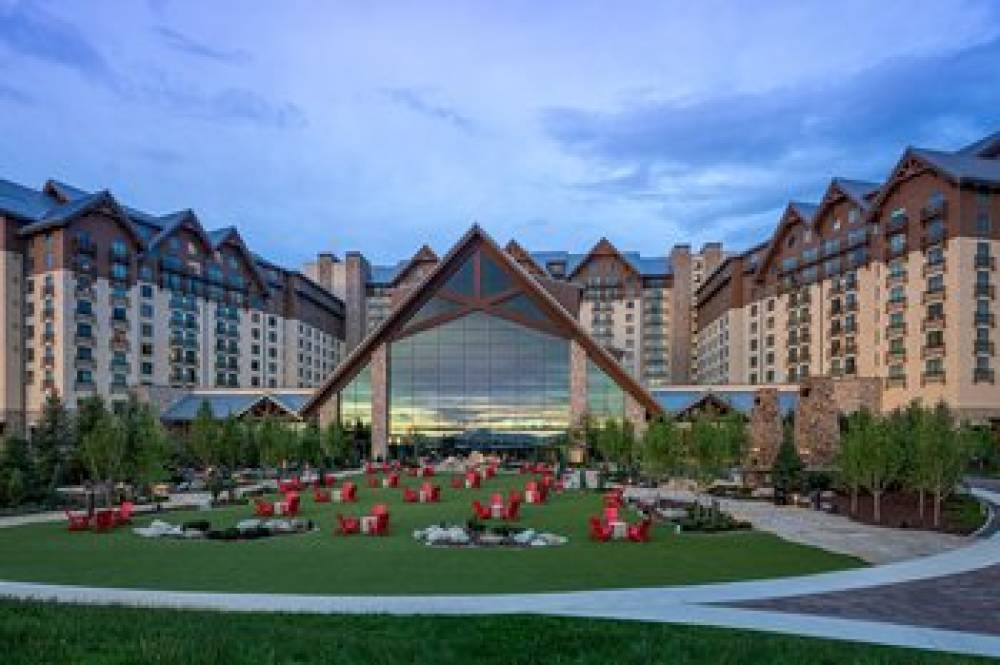 Gaylord Rockies Resort And Convention Center 2