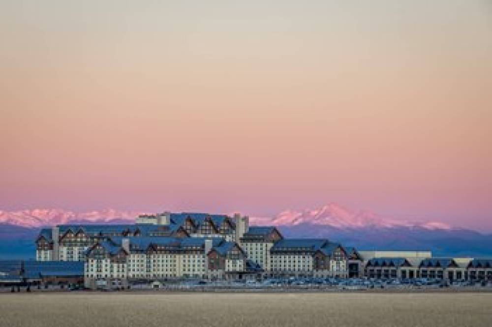 Gaylord Rockies Resort And Convention Center 8