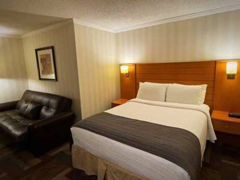 GLENMORE INN AND CONVENTION CENTRE 4