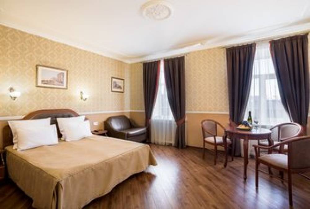 Gogol Hotel 5