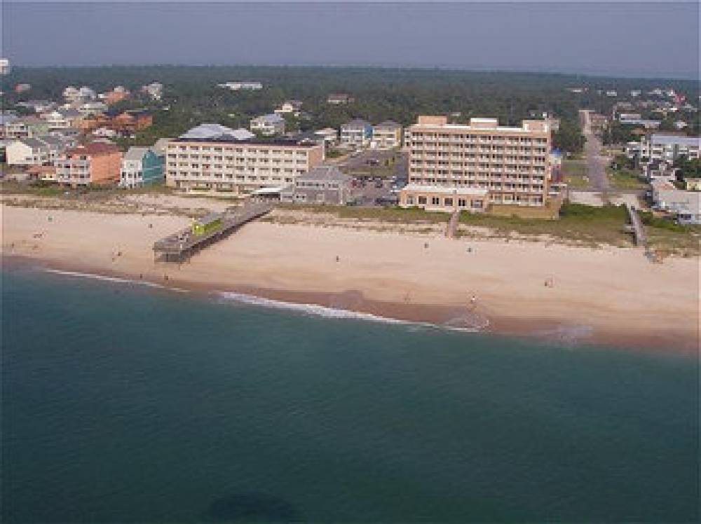 Golden Sands Oceanfront Hotel