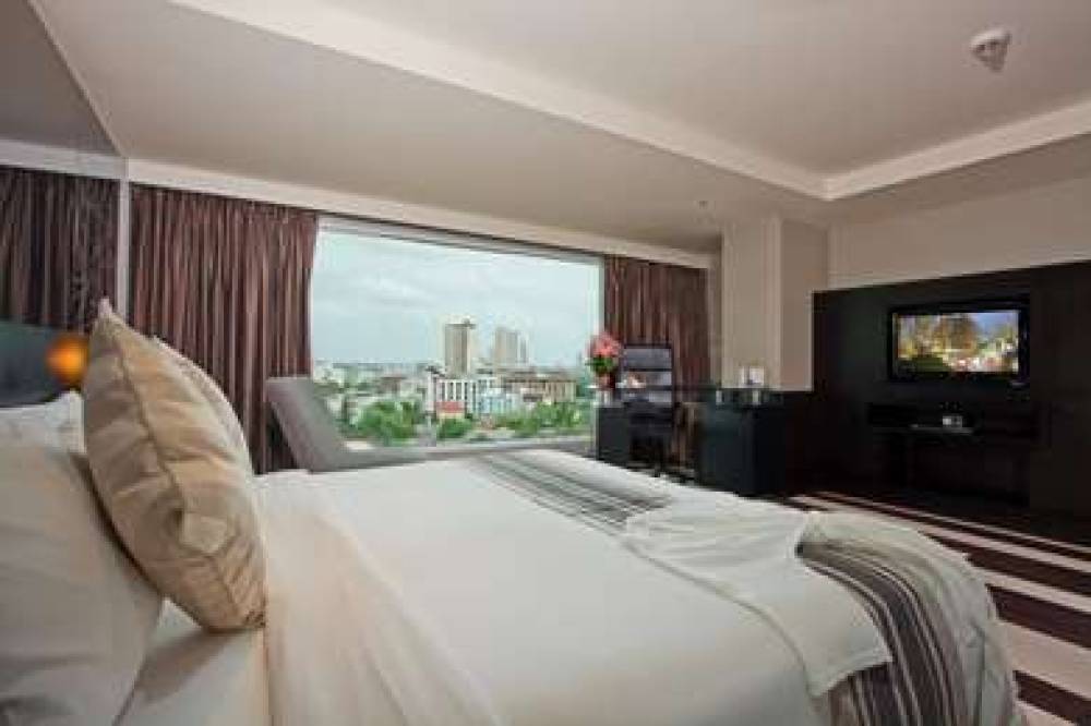 GOLDEN TULIP MANDISON SUITES 10