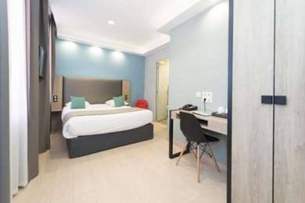 GRAND HOTEL CLICHY 9