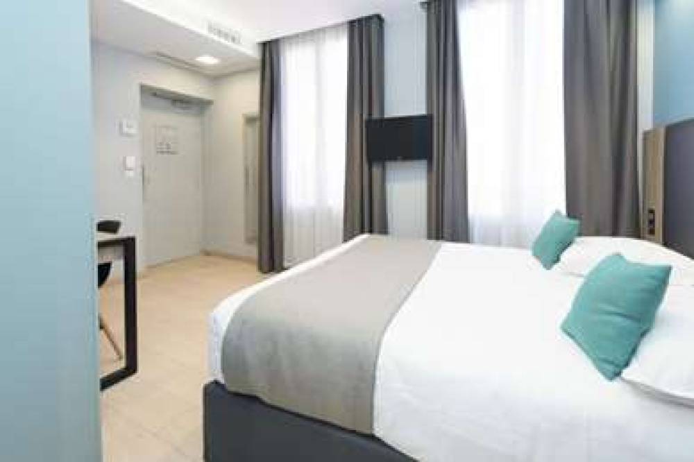 GRAND HOTEL CLICHY 6