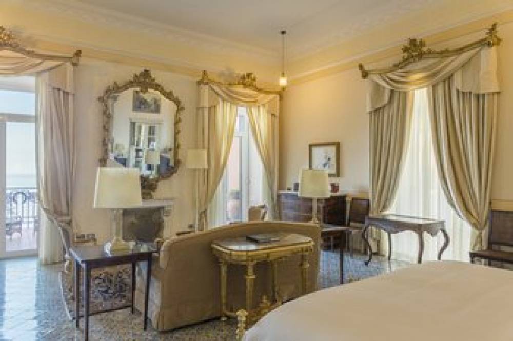 Grand Hotel Excelsior Vittoria 9