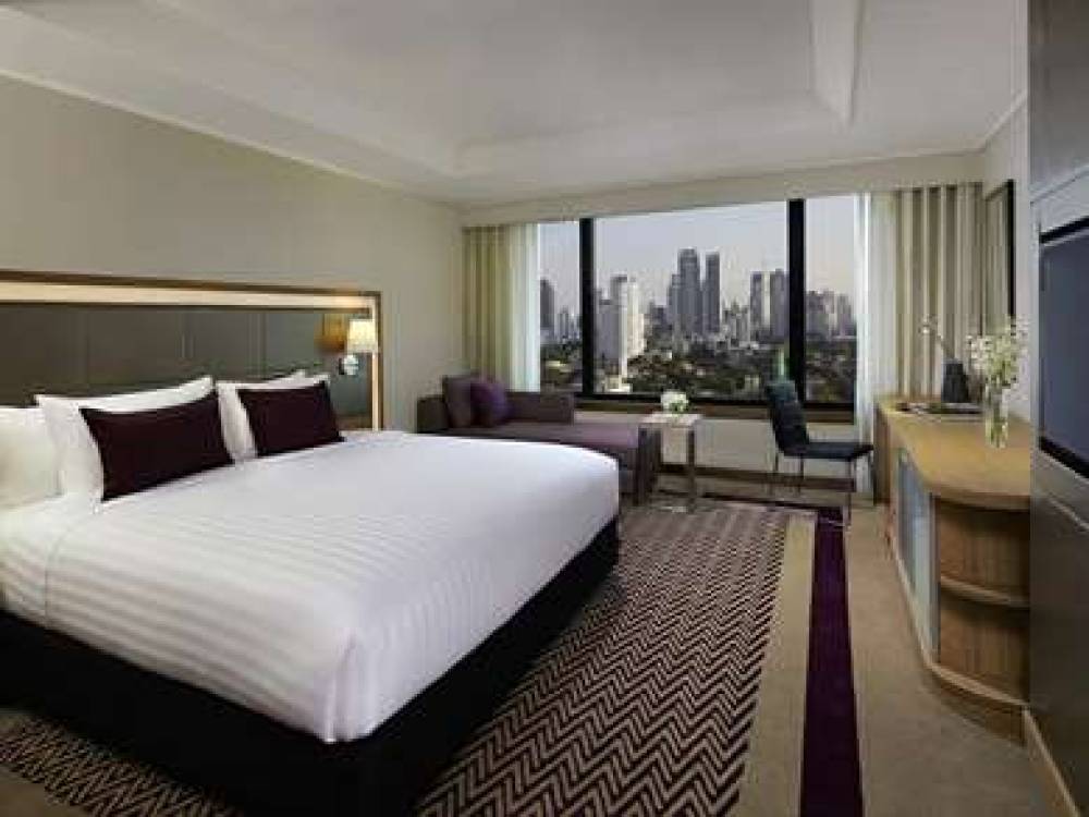 Grand Mercure Bangkok Atrium 8