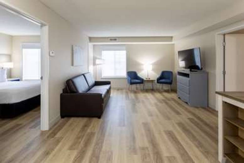 GRANDSTAY RESIDENTIAL SUITES 9