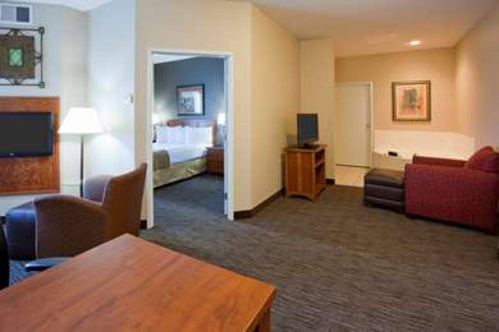 GRANDSTAY RESIDENTIAL SUITES RAPID 6