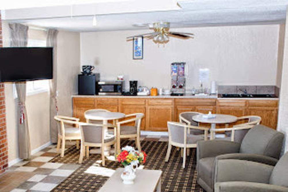 GRANDVIEW PLAZA INN AND SUITES 2