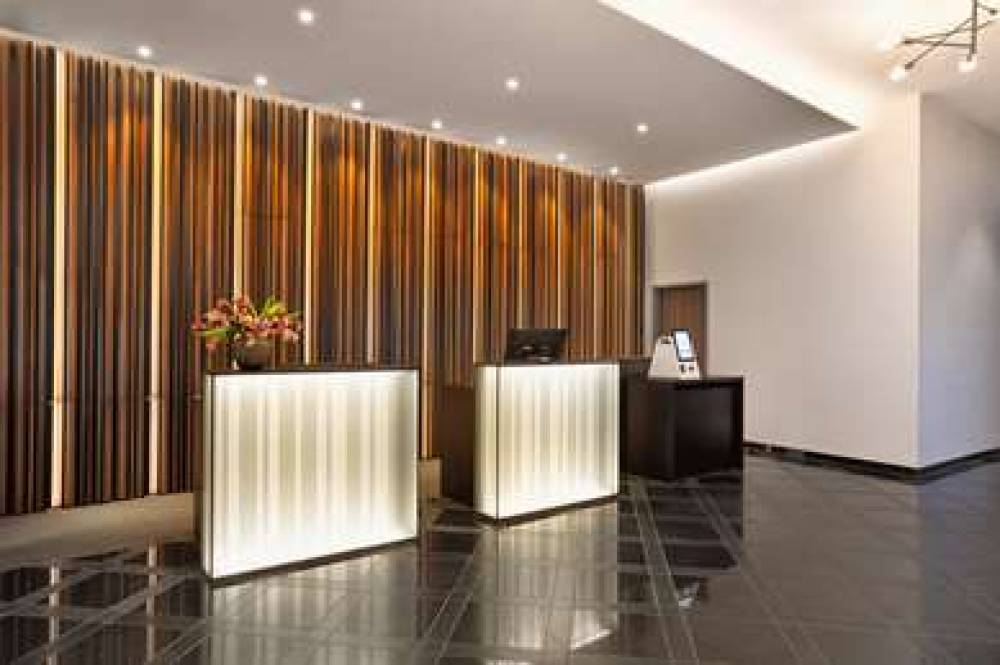 H PLUS HOTEL BREMEN 10