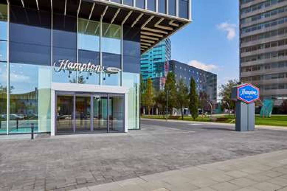 HAMPTON BY HILTON BARCELONA FIRA 1