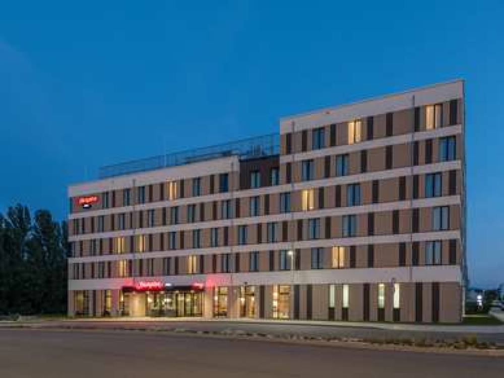 HAMPTON BY HILTON FREIBURG 1