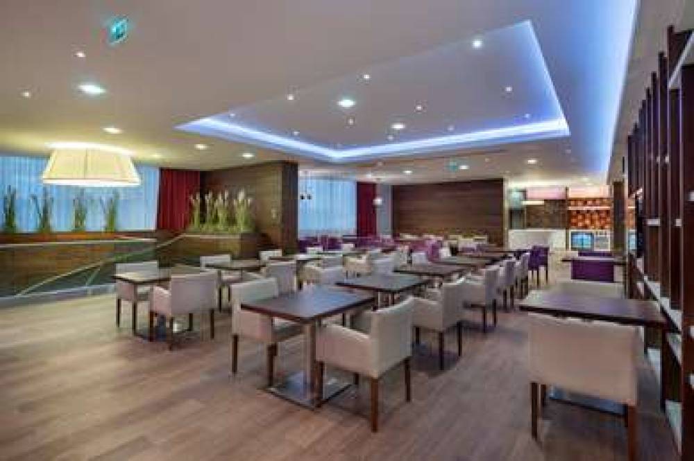 HAMPTON BY HILTON ISTANBUL KAYASEHI 8