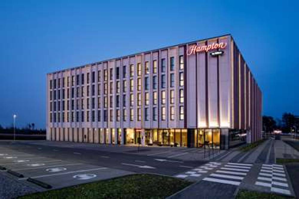 HAMPTON BY HILTON RIGA AIRPORT 5