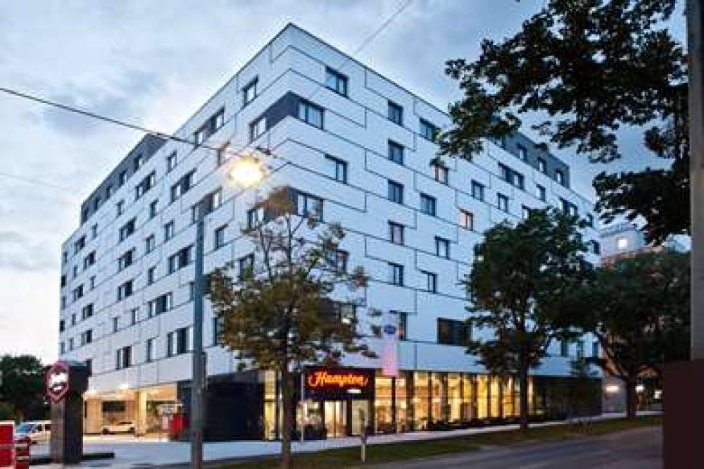 HAMPTON BY HILTON VIENNA MESSE 1