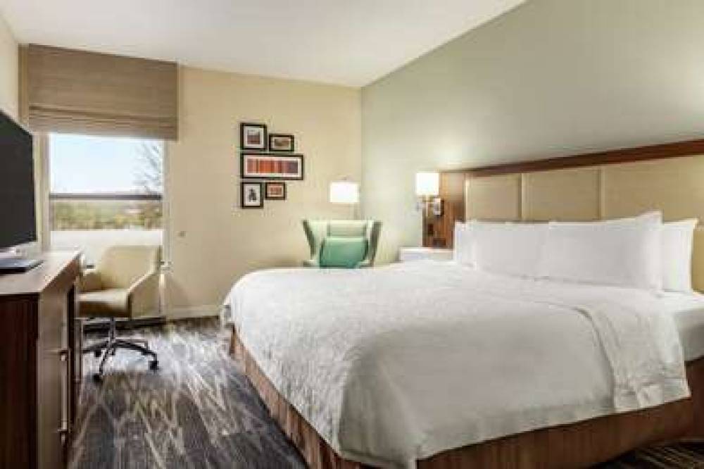 Hampton Inn Akron Fairlawn 9