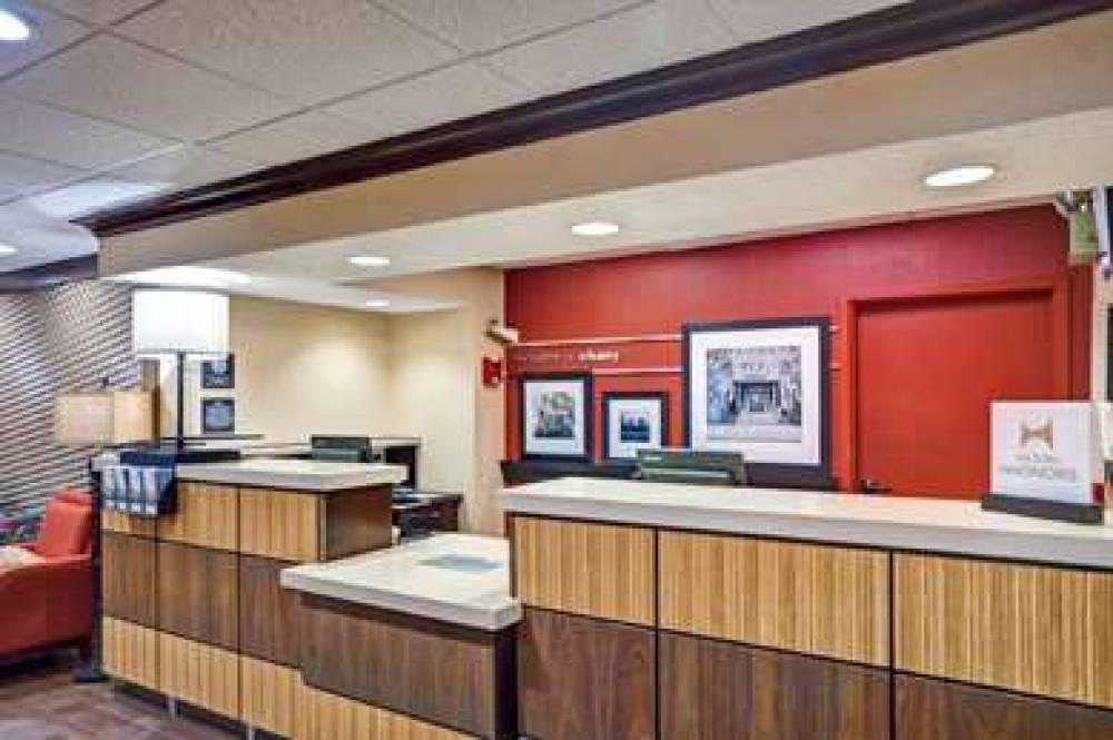 Hampton Inn Albany-Wolf Road 9