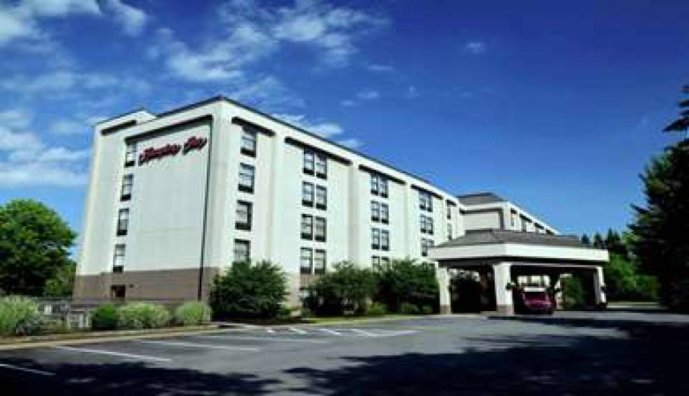 Hampton Inn Albany-Wolf Road 1