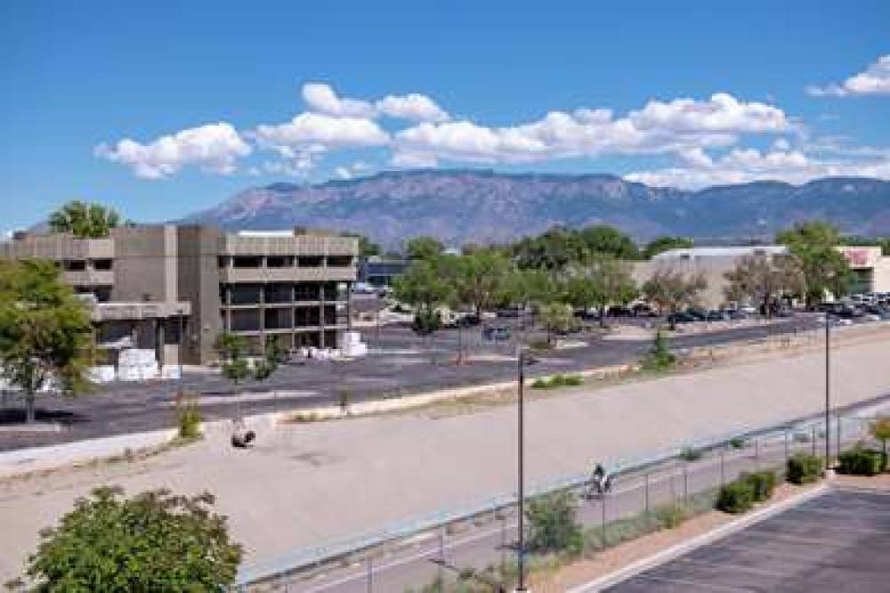 Hampton Inn Albuquerque, University Midtown (Unm)