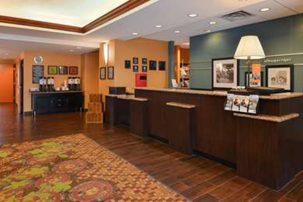 Hampton Inn &amp; Suites Albuquerque-Coors Road 4