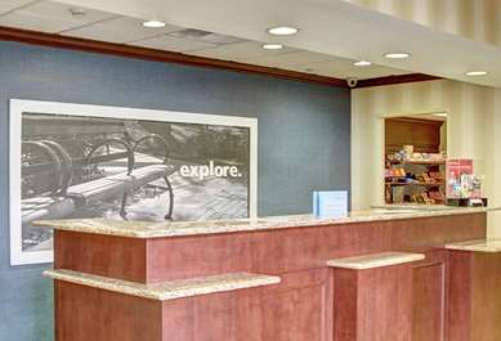 Hampton Inn &amp; Suites Alexandria, MN 8