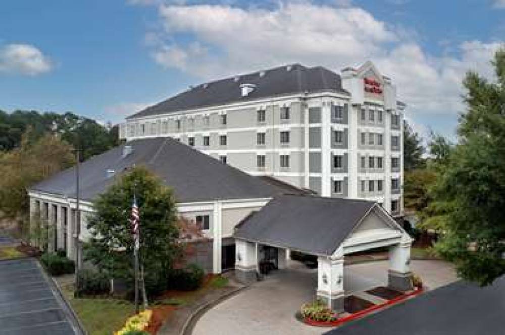 Hampton Inn &amp; Suites Alpharetta-Win 1