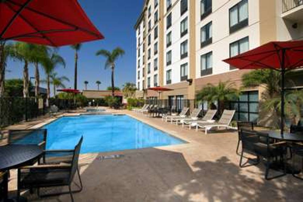 Hampton Inn &amp; Suites Anaheim Garden Grove 8