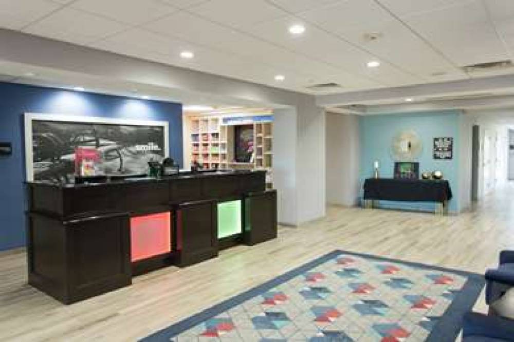 Hampton Inn &amp; Suites Ankeny 10