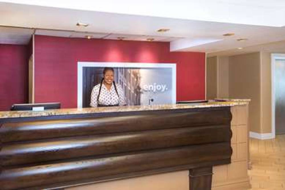 Hampton Inn &amp; Suites Annapolis 4