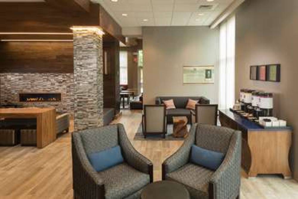 Hampton Inn &amp; Suites-Asheville Biltmore Villa 4