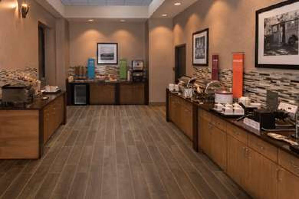 Hampton Inn &amp; Suites-Asheville Biltmore Villa 10