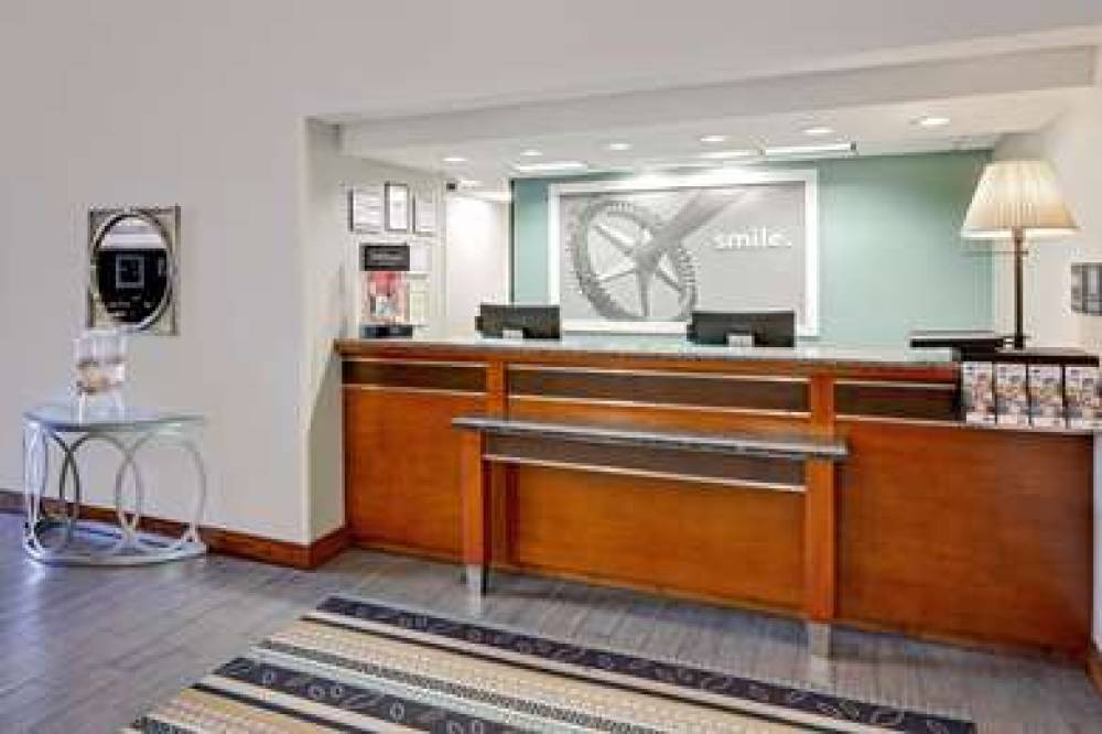 Hampton Inn &amp; Suites Atlanta/Duluth/Gwinnett 2