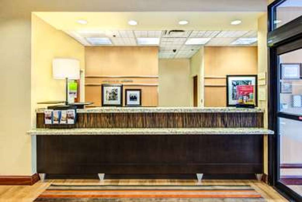 Hampton Inn &amp; Suites Atlanta-Galleria 6