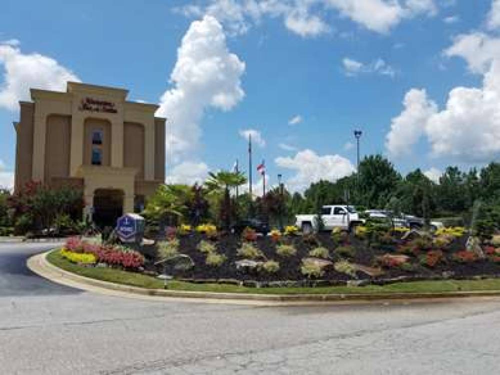 Hampton Inn &amp; Suites Atlanta-Six Flags 6