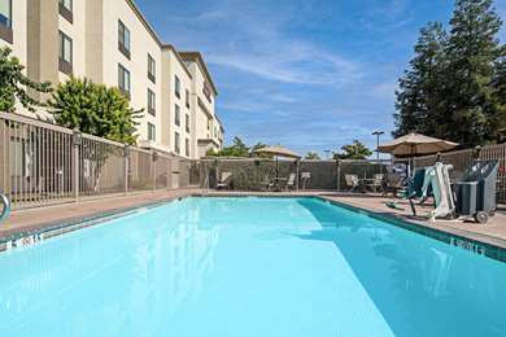 Hampton Inn &amp; Suites Bakersfield - Hwy 58 3