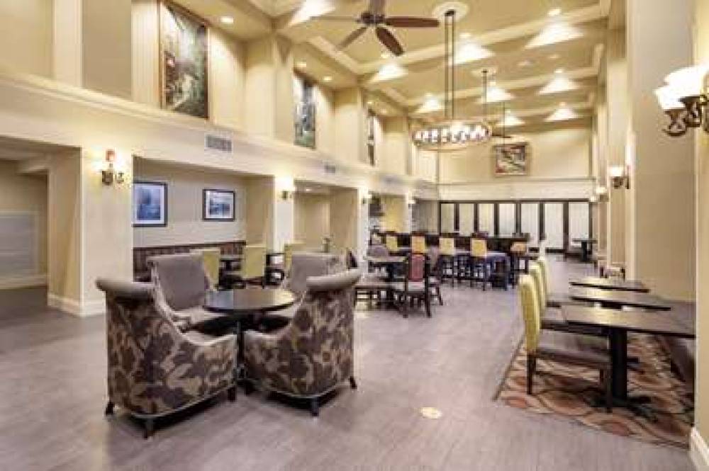 Hampton Inn &amp; Suites Baton Rouge - I-10 East 7