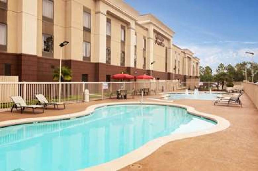 Hampton Inn &amp; Suites Baton Rouge - I-10 East 9