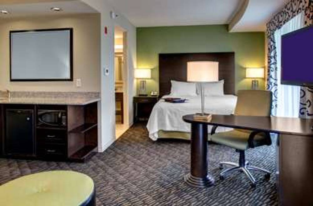 Hampton Inn &amp; Suites Baton Rouge, LA 9