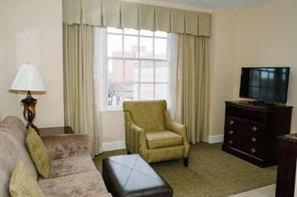 Hampton Inn &amp; Suites Birmingham-Downtown/Tutw 9