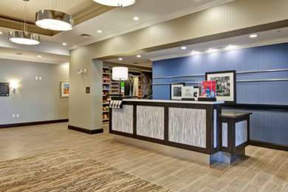 Hampton Inn &amp; Suites By Hilton Saskatoon Arpt 1