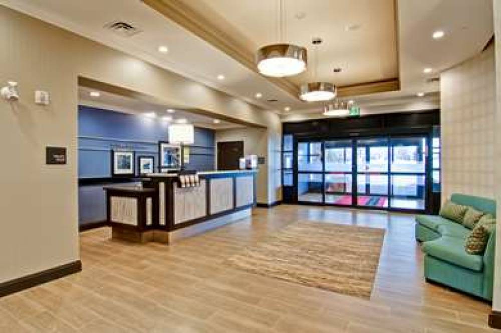 Hampton Inn &amp; Suites By Hilton Saskatoon Arpt 4