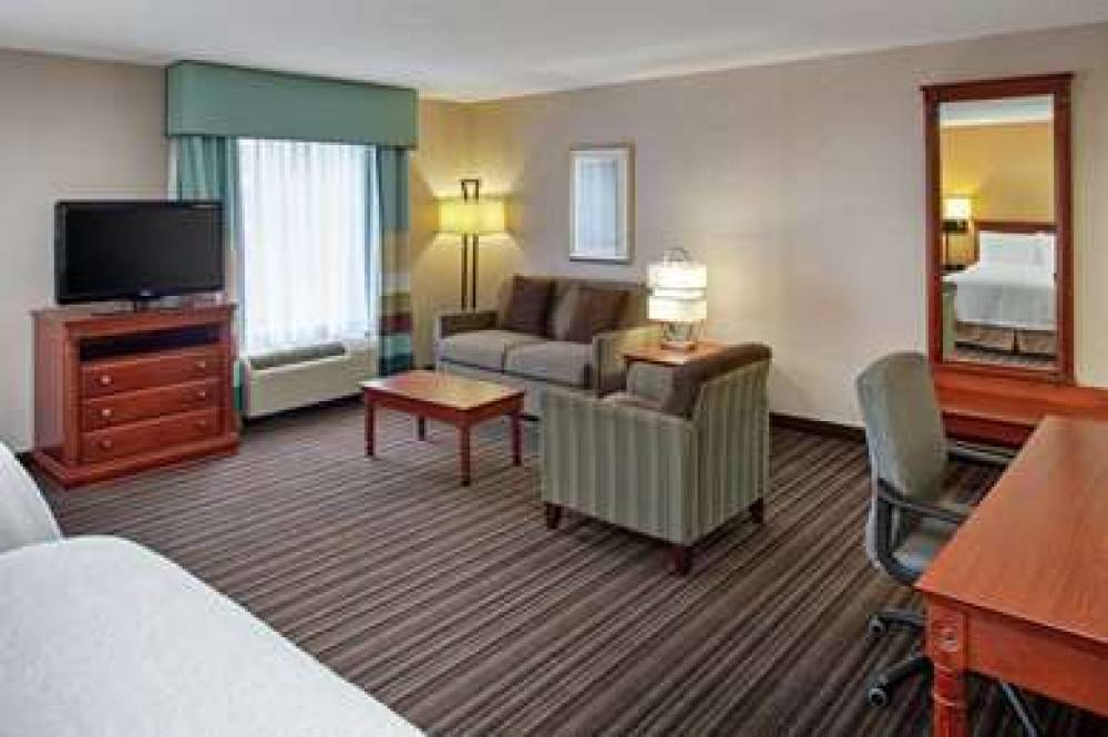 Hampton Inn &amp; Suites By Hilton Toronto Airport 5