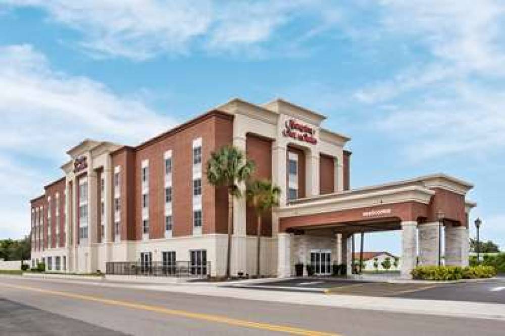 Hampton Inn &amp; Suites - Cape Coral/Fort Myers  1