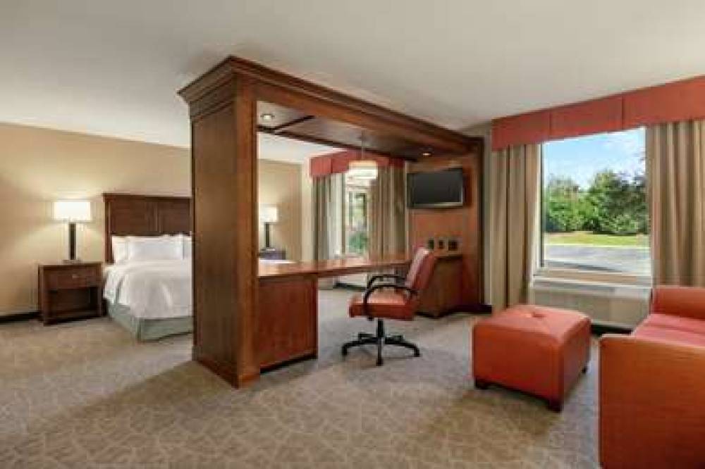 Hampton Inn &amp; Suites Charles Town, WV 10