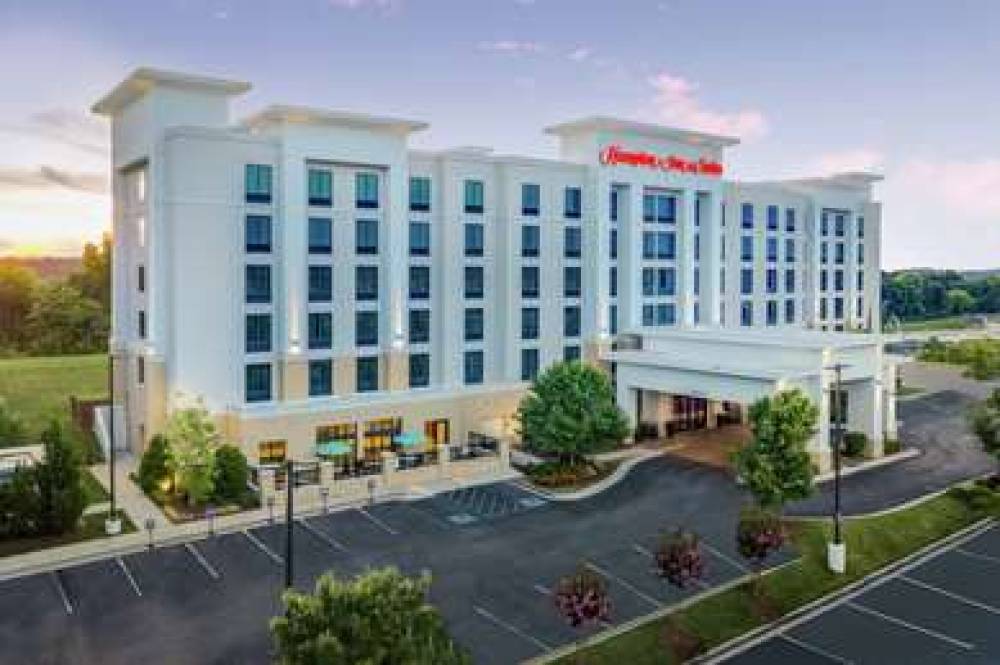 Hampton Inn &amp; Suites Chattanooga, TN 1