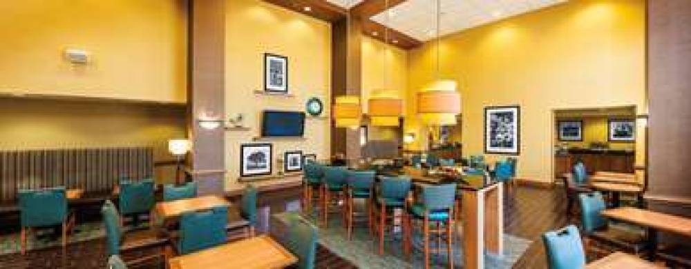 Hampton Inn &amp; Suites Chesapeake-Square Mall 2